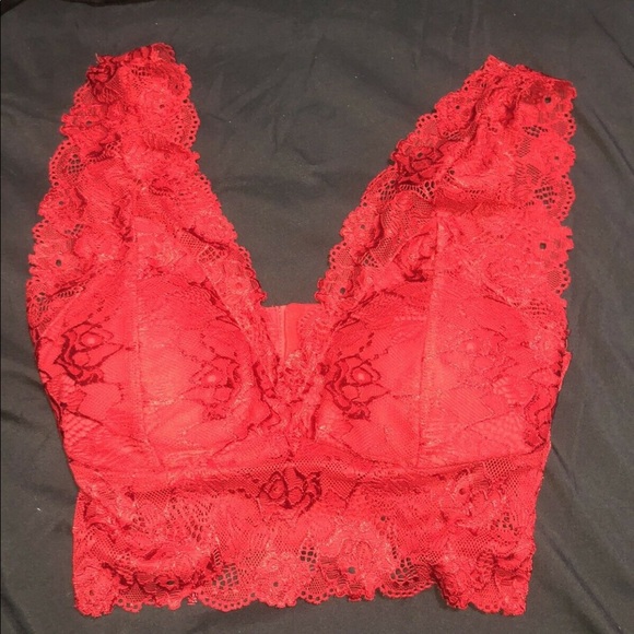 lace red top - Picture 1 of 1